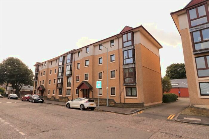 1 Bedroom Flat To Rent In Logie Green Road, Canonmills, Edinburgh EH7