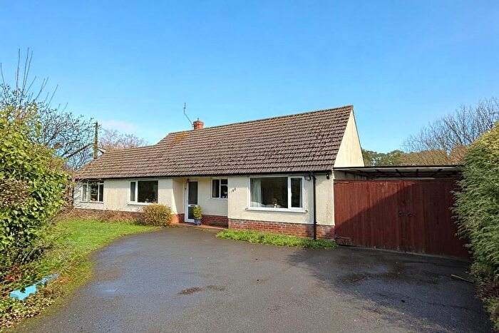 3 Bedroom Bungalow For Sale In Sandy Lane, St. Ives, BH24