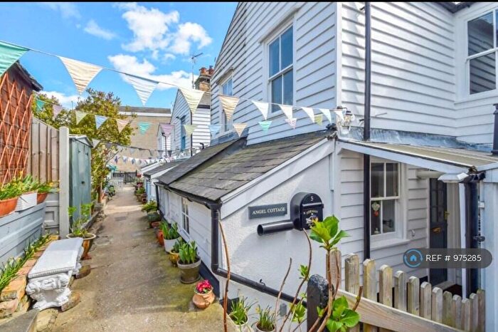 2 Bedroom Terraced House To Rent In Norman Place, Leigh-On-Sea, SS9