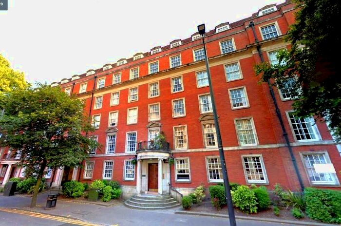 2 Bedroom Apartment To Rent In Windsor House, Westgate Street, Cardiff, CF10