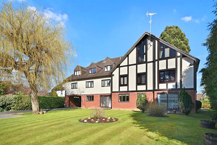 2 Bedroom Apartment To Rent In Murray Road, Northwood, HA6