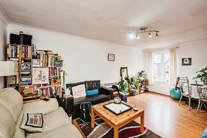1 Bedroom Flat For Sale In Mannheim Quay, Maritime Quarter, Swansea, SA1