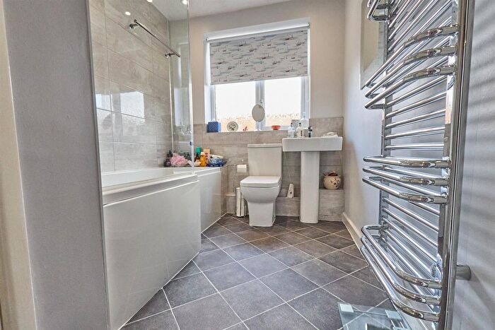 2 Bedroom Detached Bungalow For Sale In Hazel Way, Barwell, Leicester, LE9