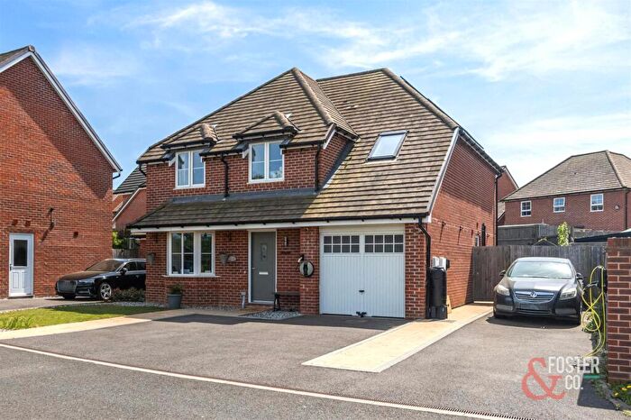 4 Bedroom Detached House For Sale In Fletcher Way, Henfield, BN5