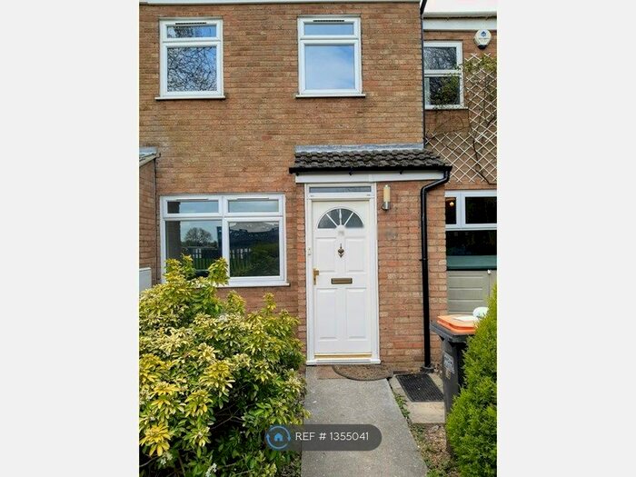 2 Bedroom Terraced House To Rent In Crediton Close, Bedford, MK40