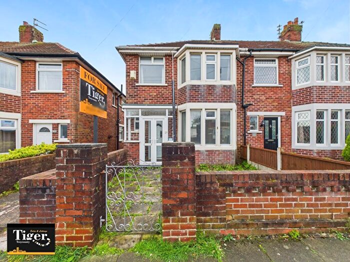 3 Bedroom End Of Terrace House For Sale In Kingsley Road, Blackpool, FY3