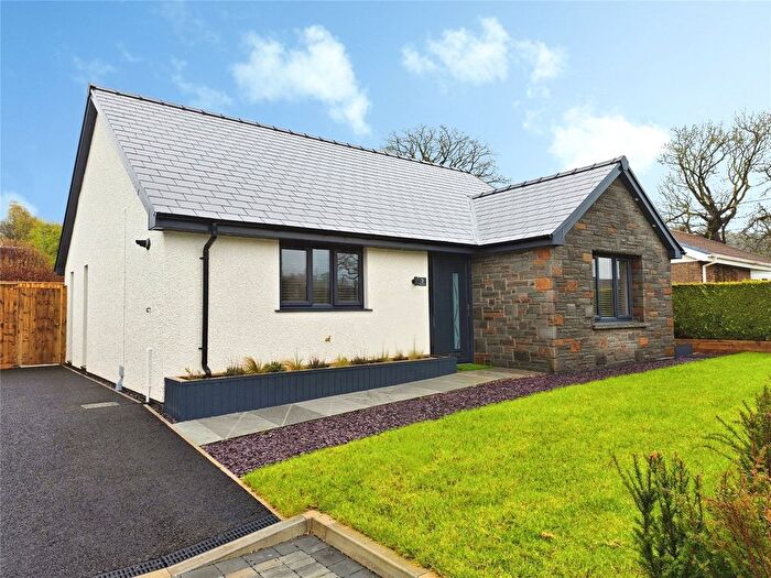 2 Bedroom Bungalow For Sale In Cwmdulais Cwrt, Seven Sisters, Neath, Neath Port Talbot, SA10