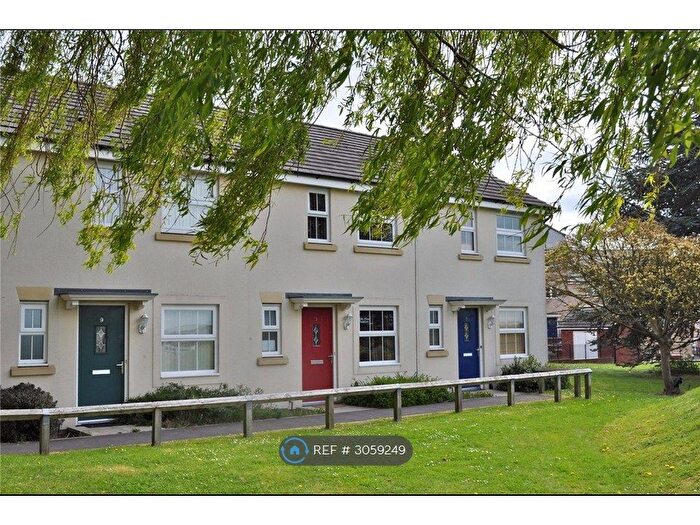 3 Bedroom Terraced House To Rent In Wayte Street, Swindon, SN2