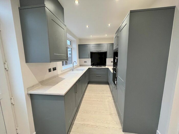 3 Bedroom Terraced House To Rent In Mill Hill Lane, Pontefract, WF8