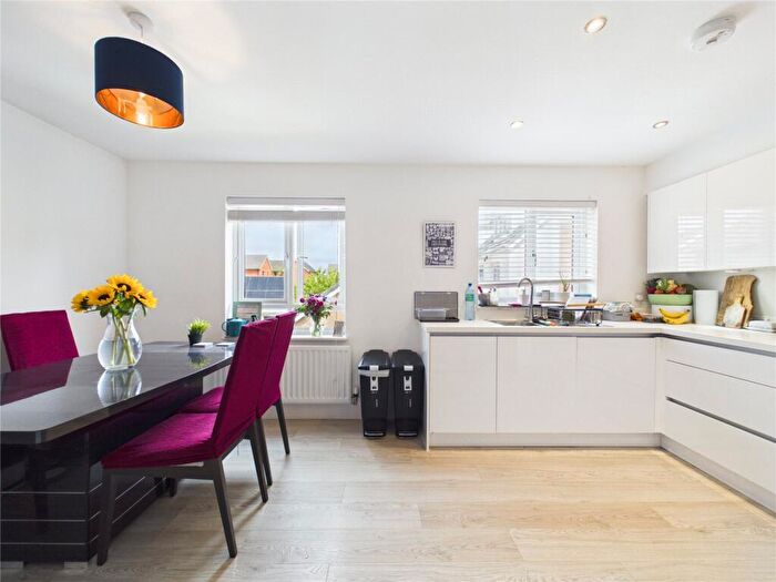 4 Bedroom End Of Terrace House For Sale In Malago Drive, Bristol, BS3