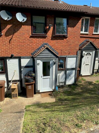 2 Bedroom Terraced House To Rent In Goose Close, Chatham, Kent, ME5
