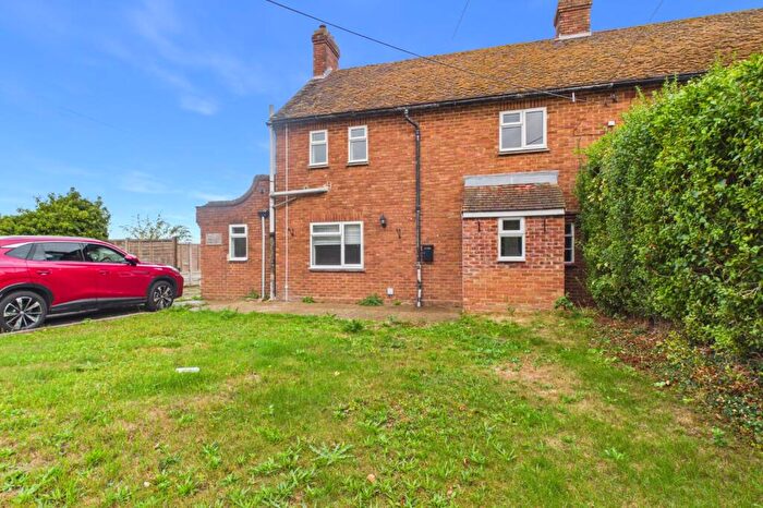 3 Bedroom End Of Terrace House To Rent In Gills Road, South Darenth, Dartford, Kent, DA4