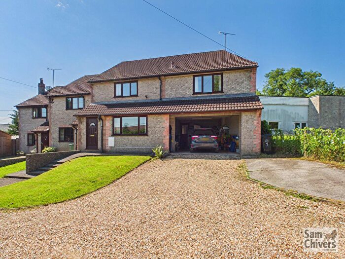 4 Bedroom End Of Terrace House For Sale In Stratton Court, Stratton On Fosse, BA3
