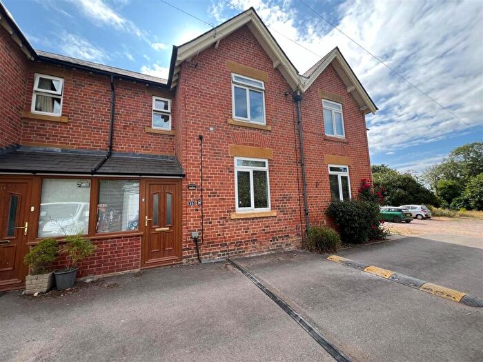 Terraced House To Rent In Moreton-in-Marsh, GL56