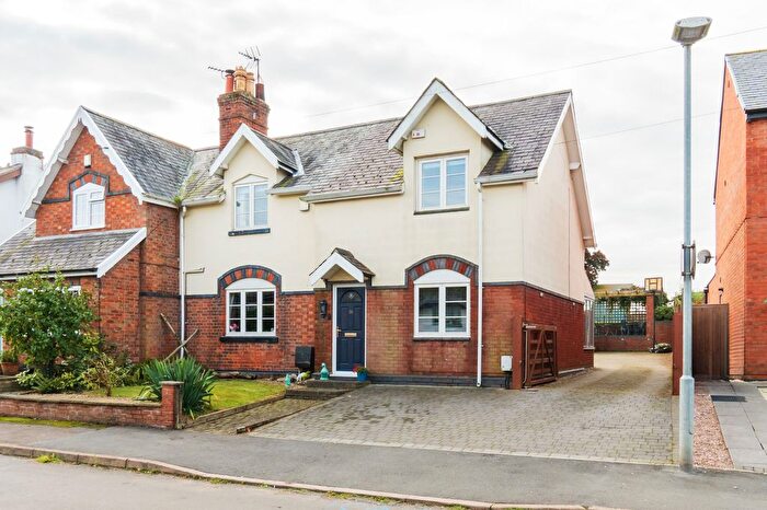 4 Bedroom Semi-Detached House For Sale In Peveril Road, Ashby Magna, LE17