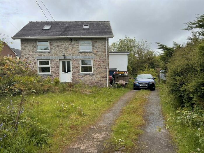 2 Bedroom Cottage For Sale In Carmel, Llanelli, SA14