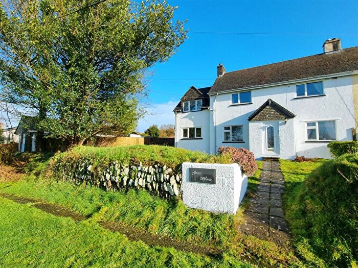 4 Bedroom Semi-Detached House For Sale In Green Bank, Trebullett, Launceston, PL15