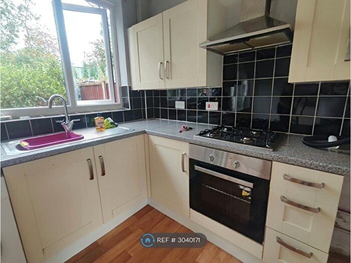 2 Bedroom Terraced House To Rent In Surrey Avenue, Darwen, BB3