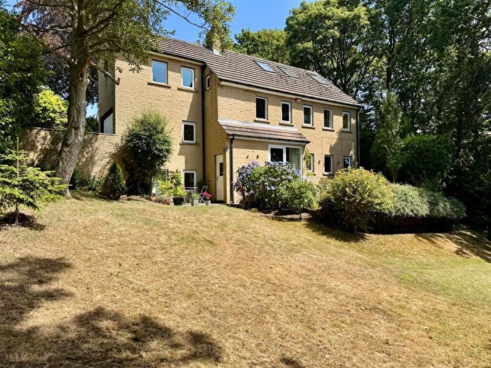 5 Bedroom Detached House For Sale In Common End Lane, Fenay Bridge, Huddersfield, HD8