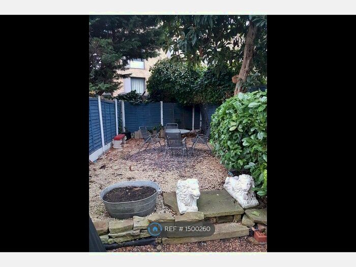 1 Bedroom Flat To Rent In Brookfield Road, London, E9