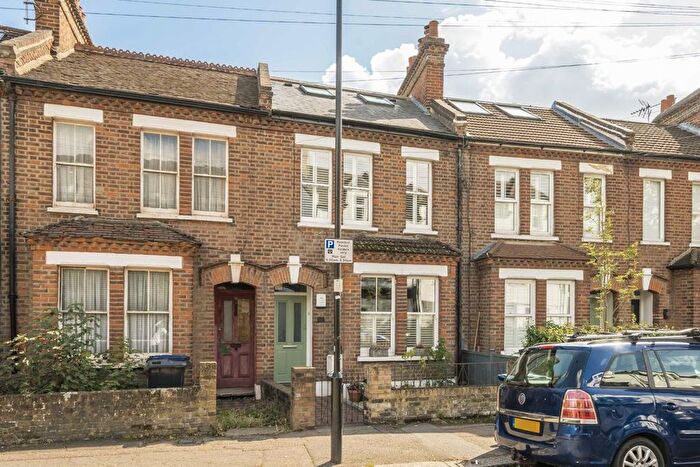 4 Bedroom Property For Sale In Endsleigh Road, Ealing, W13