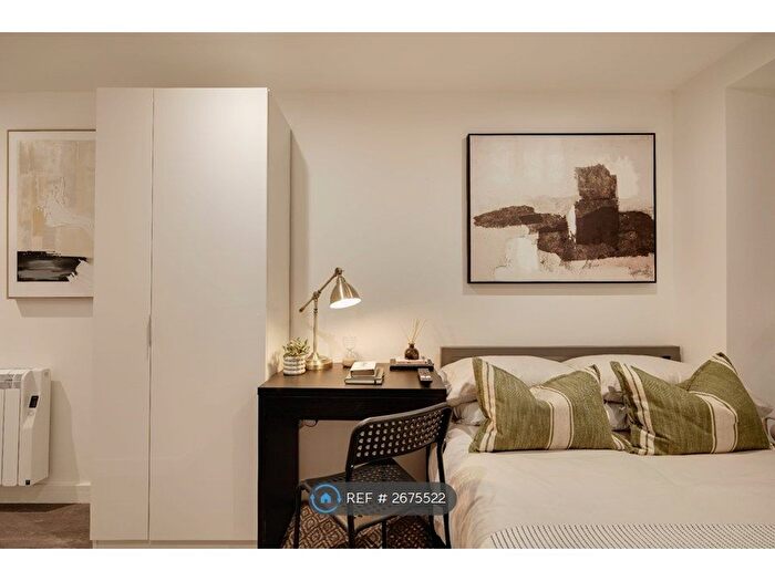 6 Bedroom Flat To Rent In Gloucester Road North, Filton, Bristol, BS34