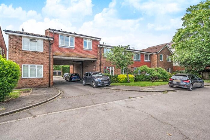 1 Bedroom Flat To Rent In Staines Road West, Ashford, TW15