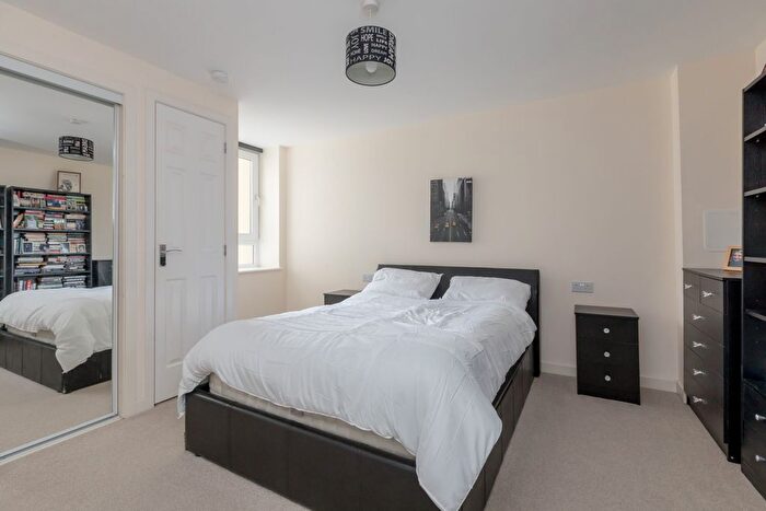 1 Bedroom Flat For Sale In Flat, Waterfront Park, Edinburgh, EH5