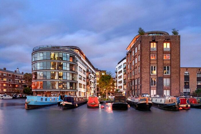 2 Bedroom Apartment For Sale In New Wharf Road, Kings Cross, N1