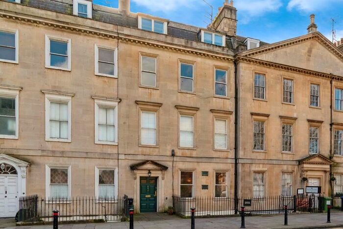 1 Bedroom Flat For Sale In North Parade, Bath, BA2