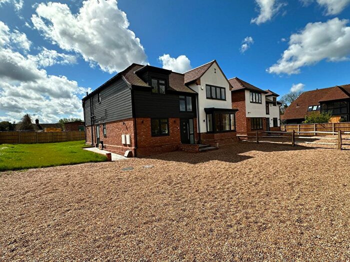 4 Bedroom Detached House For Sale In The Old Fairground, Wingham, CT3