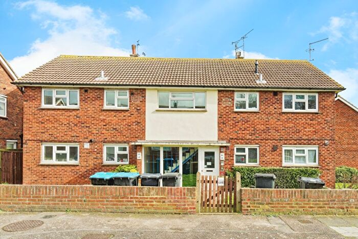 1 Bedroom Flat For Sale In Wharfedale Road, Margate, Kent, CT9