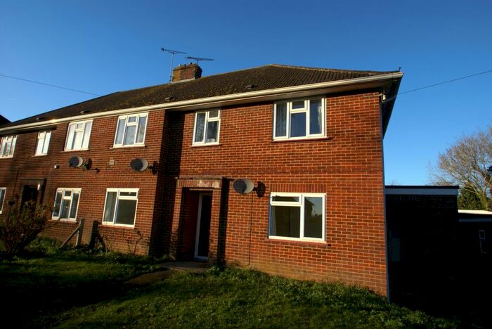 2 Bedroom Ground Maisonette To Rent In Suffolk Road, Andover, SP10