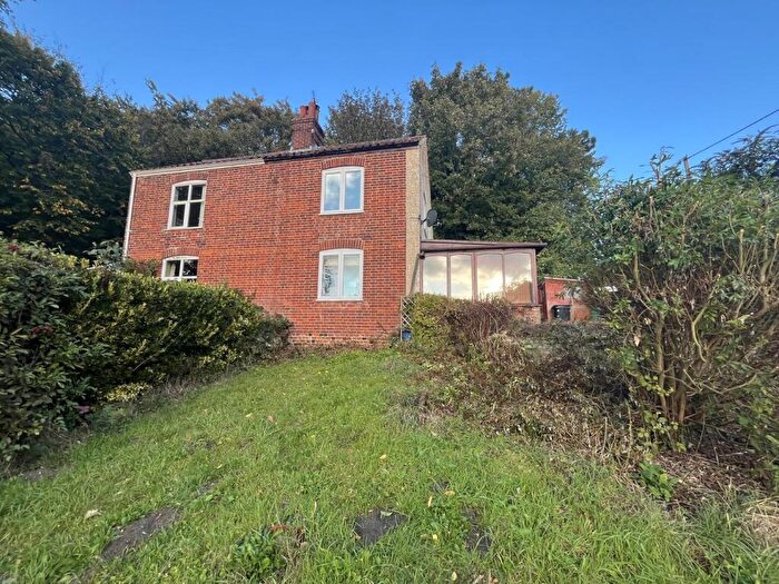 2 Bedroom Semi-Detached House For Sale In Bramerton, NR14