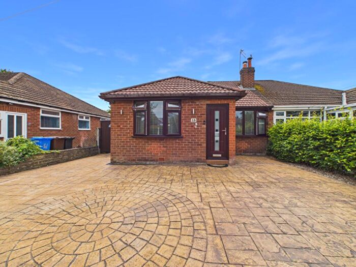 2 Bedroom Bungalow For Sale In Kelson Avenue, Ashton-under-Lyne, Greater Manchester, OL7