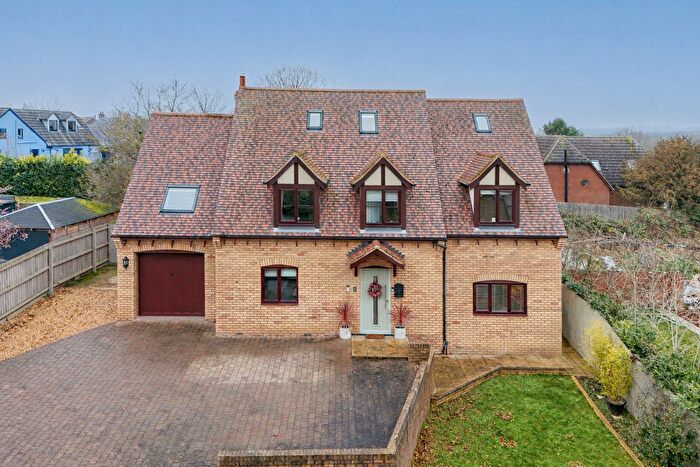 4 Bedroom Detached House For Sale In Blacksmiths Lane, Ellington, Huntingdon, PE28
