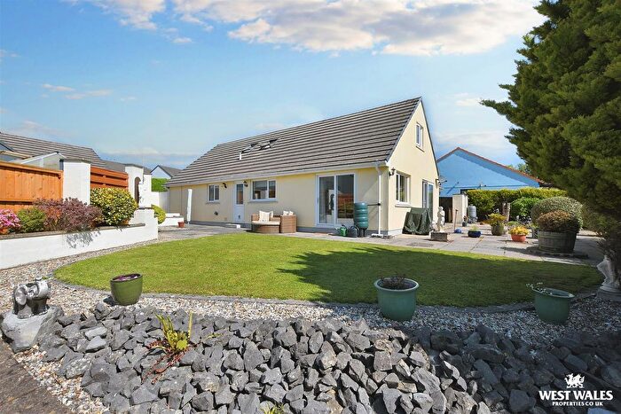 5 Bedroom Detached House For Sale In Oakfield Drive, Kilgetty, SA68