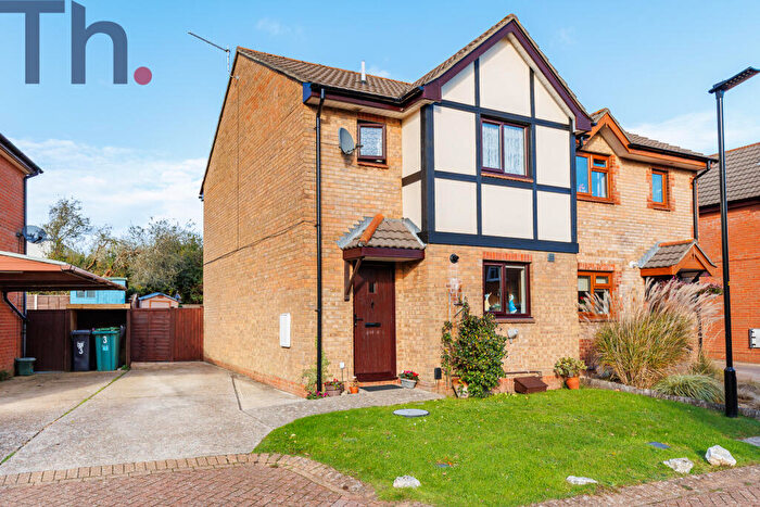 3 Bedroom Semi Detached House For Sale In Carisbrooke, Newport, Isle Of Wight, PO30