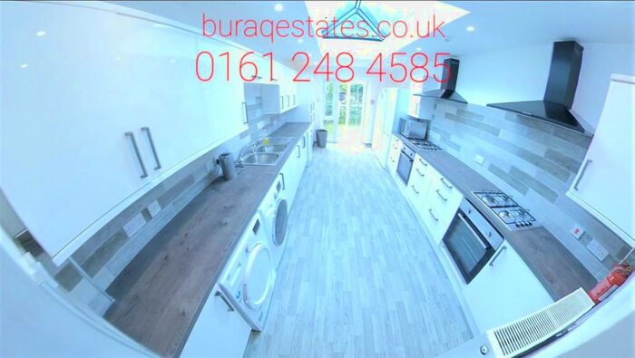 9 Bedroom Detached House To Rent In Wellington Road, Fallowfield, M14