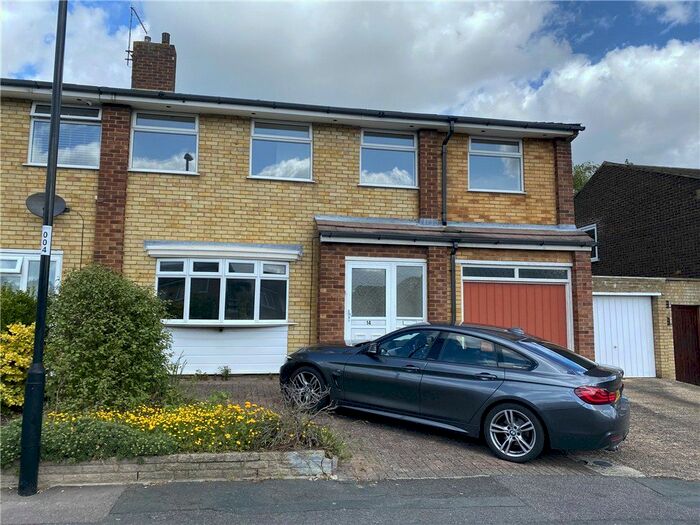 4 Bedroom Semi-Detached House To Rent In Bruce Drive, South Croydon, CR2