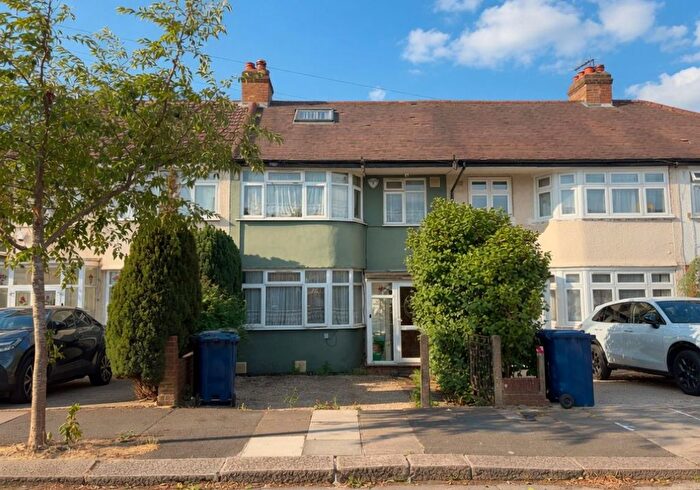 4 Bedroom Semi-Detached House For Sale In Jeymer Drive, Greenford, Middlesex, UB6