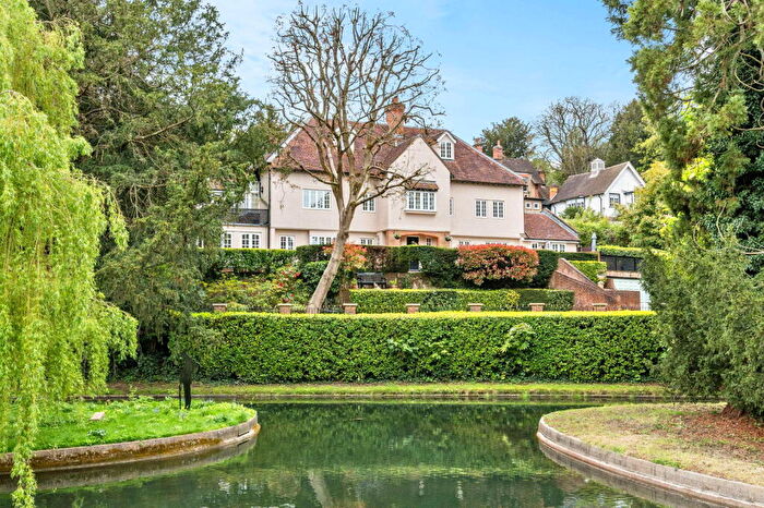 5 Bedroom Detached House For Sale In The Mount, Great Amwell, Ware, SG12