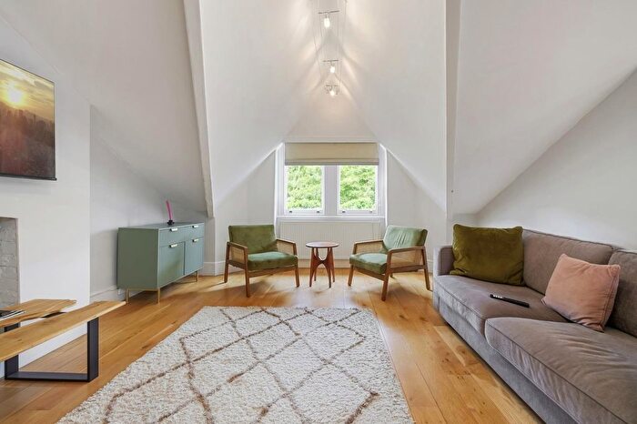 2 Bedroom Flat For Sale In Elsworthy Road, Primrose Hill, London, NW3
