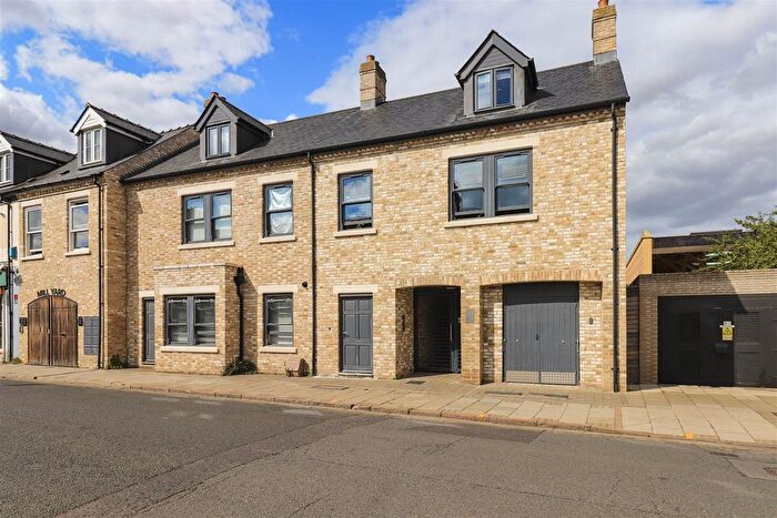 1 Bedroom Flat For Sale In Vincent Court, Mill Road, Cambridge, CB1