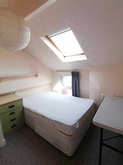 7 Bedroom House To Rent In Egerton Road, Manchester, M14