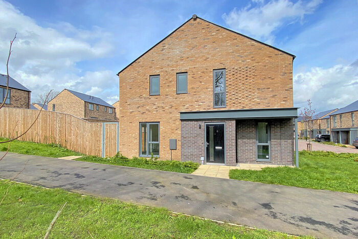 3 Bedroom Semi-Detached House To Rent In Lindley Mews, Harrogate, HG3