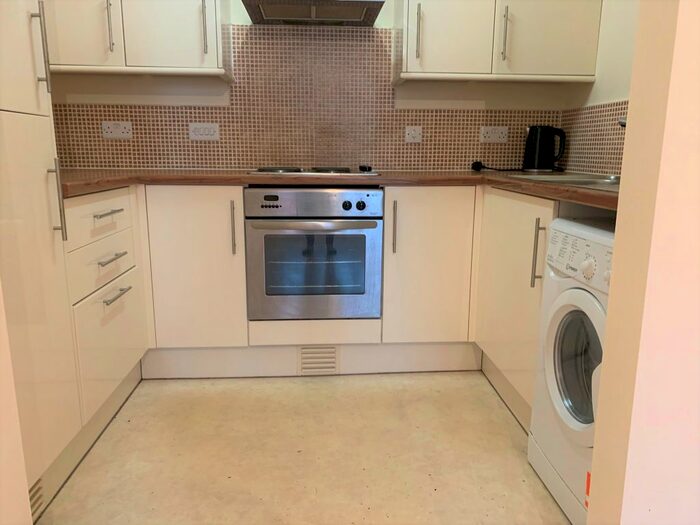 1 Bedroom Flat To Rent In Gressingham Grove, Coventry, CV6