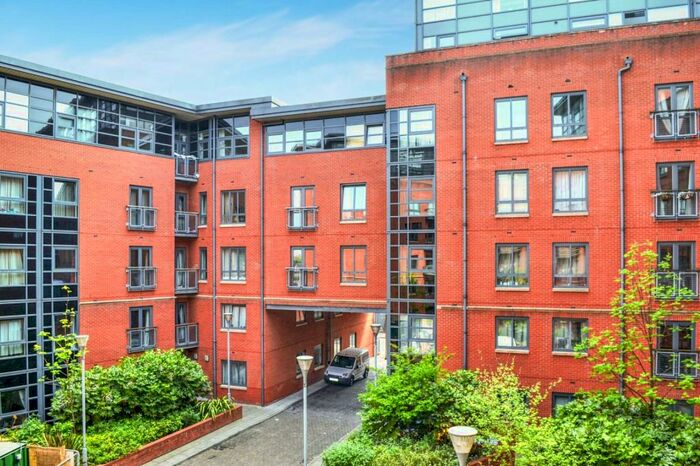 2 Bedroom Flat To Rent In Lake House, Ellesmere Street, Castlefield, Manchester, M15