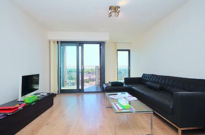 1 Bedroom Apartment To Rent In Great Eastern Road, London, E15