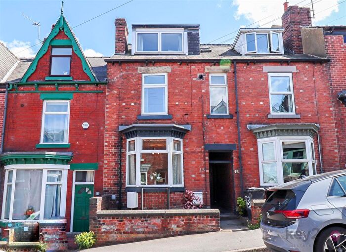 4 Bedroom Terraced House To Rent In Hunter House Road, S11